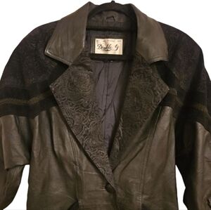 DoubleG Black Leather Jacket, Classic Lapel & Structured Design, Vintage, Sz Med